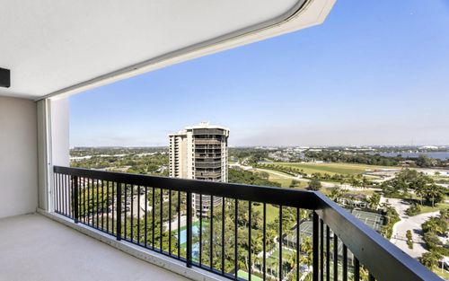 1703-2425 Presidential Way Way, West Palm Beach, FL, 33401 | Card Image