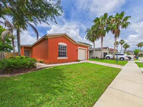 157 Blue Grotto Dr, Fort Pierce, FL, 34945-3316 | Card Image