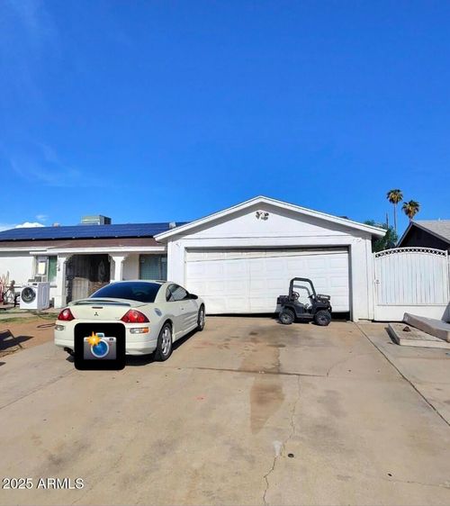 4109 N 71st Ln, Phoenix, AZ, 85033-3105 | Card Image
