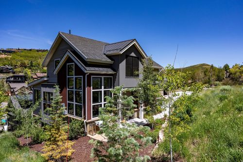611 Rossie Hill Dr, Park City, UT, 84060-5500 | Card Image