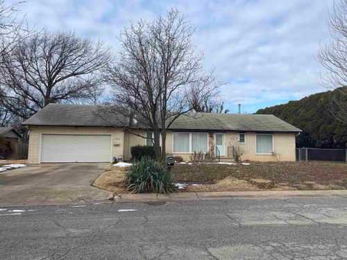 1506 N Park St, Wellington, KS, 67152-3636 | Card Image