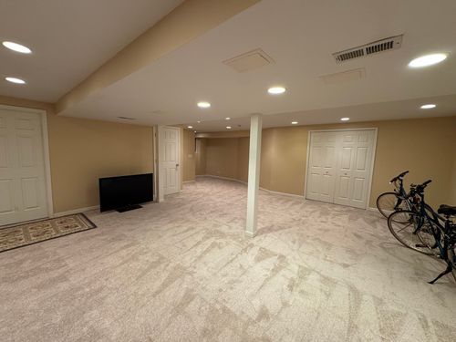 910 Angle Tarn, West Dundee, IL, 60118-3147 | Card Image