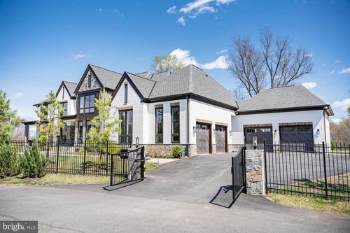 1109 Towlston Rd, MCLEAN, VA, 22102-1112 | Card Image