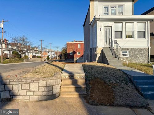 725 Fern St, YEADON, PA, 19050-3570 | Card Image