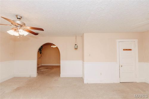 412 W Chestnut St, Dixon, MO, 65459-9411 | Card Image