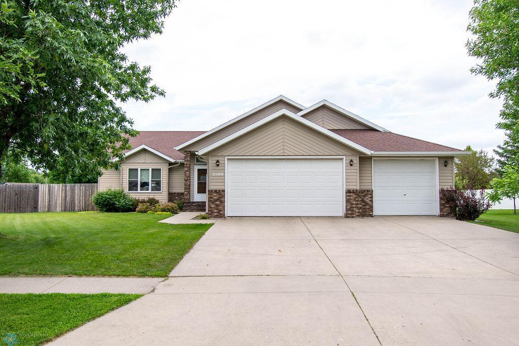 38th Ave, Fargo, ND 58104