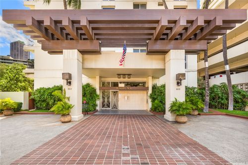 apt-2102-469 Ena Rd, Honolulu, HI, 96815-1725 | Card Image
