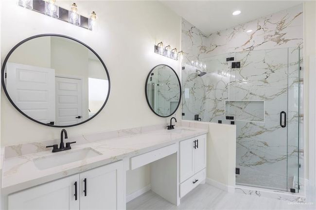 2913 Arboledas Dr, House other with 3 bedrooms, 3 bathrooms and 2 parking in San Juan TX | Image 9
