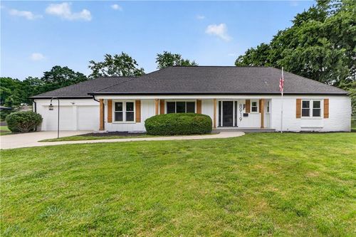 8919 Mission Rd, Leawood, KS, 66206-1709 | Card Image