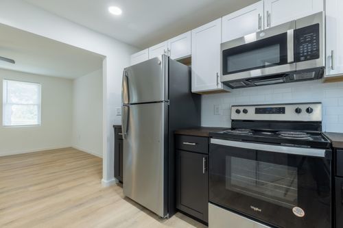 2023 Clements Ave, North Charleston, SC, 29405-8015 | Card Image