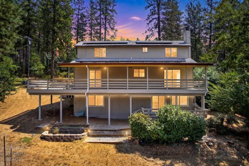 14666 Bradbury Pl, Grass Valley, CA, 95949-9137 | Card Image