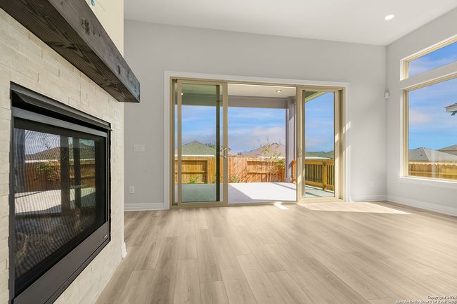 948 Nolte Bnd, House other with 3 bedrooms, 3 bathrooms and null parking in Seguin TX | Image 25