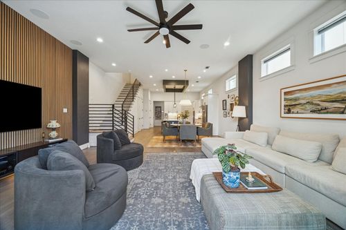 1311 Laird St, Houston, TX, 77008-3739 | Card Image