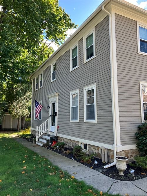 1-39-41 Balmoral St, Andover, MA, 01810-2725 | Card Image