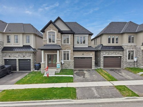 4 Ann Mckee St, Caledon East, ON, L7C4M8 | Card Image