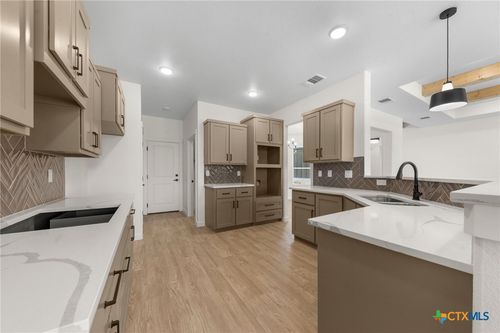 1721 Paint Horse Trl, Harker Heights, TX, 76548-7274 | Card Image