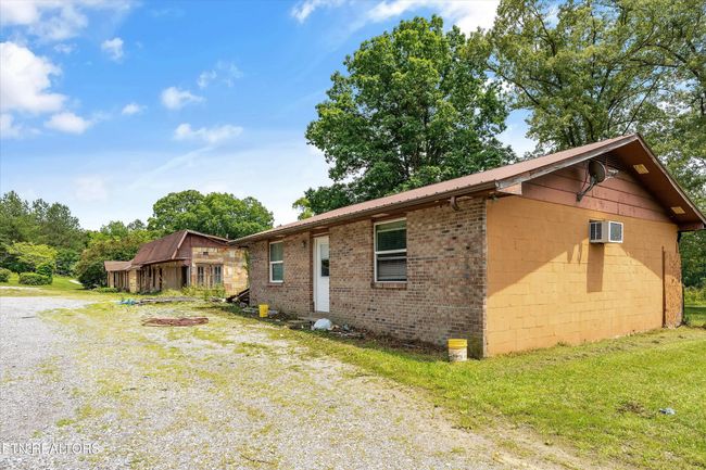 9476 Morgan Co Hwy, Home with 0 bedrooms, 0 bathrooms and null parking in Sunbright TN | Image 20