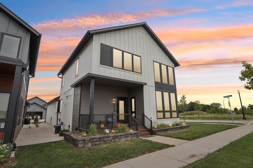 4238 E Lake Vista Boulevard, Oak Creek, WI, 53154 | Card Image