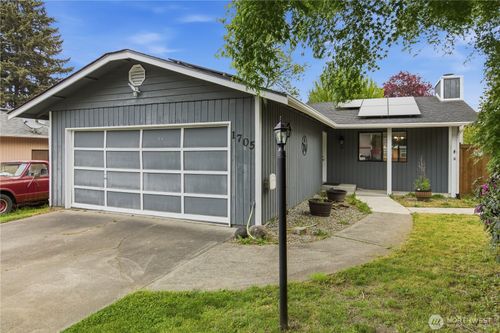 1705 S 88th Street, Tacoma, WA, 98444 | Card Image