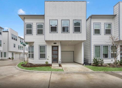 9020 Lonestar River Ln, Houston, TX, 77080-2109 | Card Image