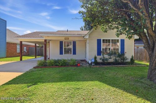 330 Audubon Cir, Brandon, MS, 39047-7729 | Card Image