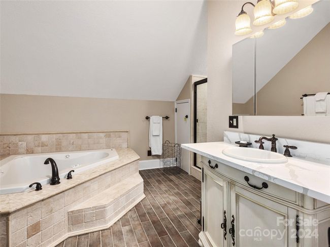 664 Wickhams Fancy Dr, House other with 6 bedrooms, 7 bathrooms and null parking in Biltmore Lake NC | Image 27