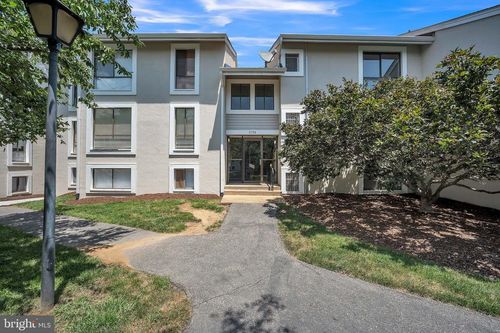 apt-e-5758 Village Green Dr, ALEXANDRIA, VA, 22309-1658 | Card Image