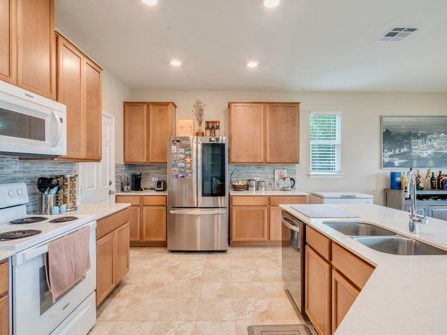 270 Fuchsia St, House other with 3 bedrooms, 3 bathrooms and 6 parking in Kyle TX | Image 10