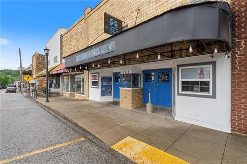 105 W Main St, Huntsville, AR, 72740-9248 | Card Image