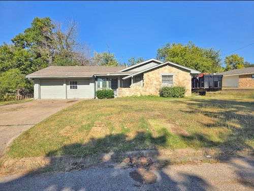 202 Brookhaven Ter, Commerce, TX, 75428-2002 | Card Image
