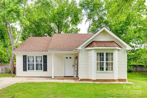 7442 Crestside Ln, Charlotte, NC, 28227-1048 | Card Image
