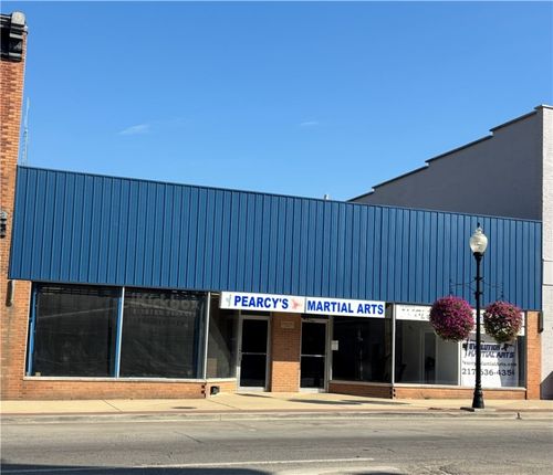 221 E Main St, Shelbyville, IL, 62565-1655 | Card Image