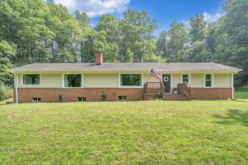 8580 Martins Creek Rd, Roanoke, VA, 24018-5874 | Card Image