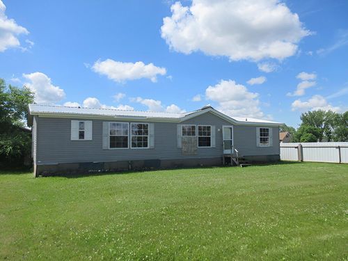 106 Brisbane Ln, Emerado, ND, 58228-4154 | Card Image