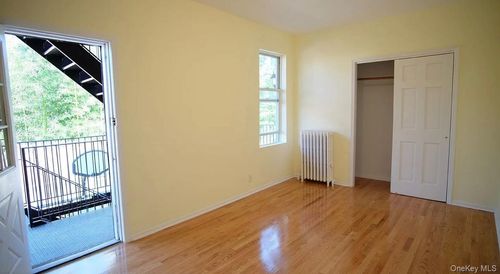 1917 Lurting Ave, Bronx, NY, 10461-1305 | Card Image