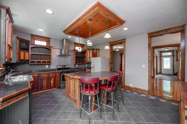 307 N Logan St, House other with 3 bedrooms, 2 bathrooms and 2 parking in Deer Creek IL | Image 10