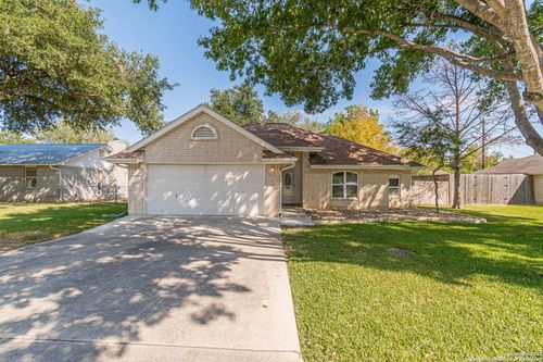 934 Lazy Trl, New Braunfels, TX, 78130-5926 | Card Image