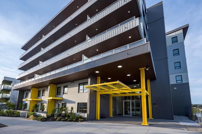 109 - 757 Tyee Rd, Condo with 2 bedrooms, 2 bathrooms and 2 parking in Victoria BC | Image 29