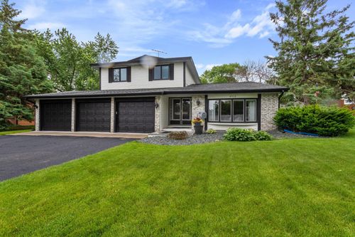 4910 Upper 148th Ct, Apple Valley, MN, 55124-7769 | Card Image