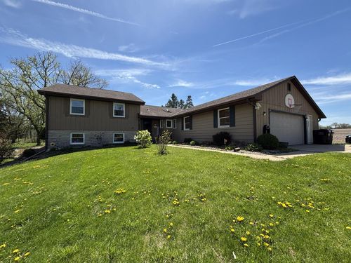 3377 N Hackbarth Roads, Janesville, WI, 53548 | Card Image