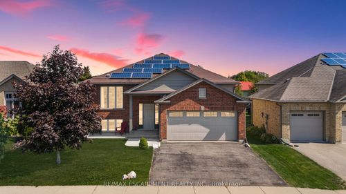 92 White Water Dr, Port Dover, ON, N0A1N9 | Card Image