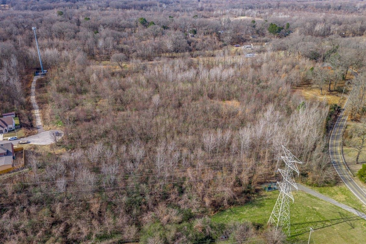 Land in Memphis 2