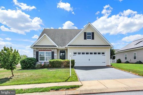 15 Evan Drive, YORK, PA, 17404 | Card Image