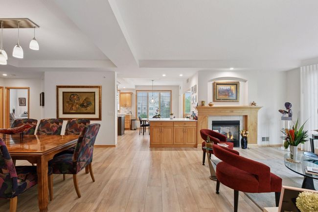 UNIT-301 - 11484 Fairfield Rd W, Condo with 2 bedrooms, 2 bathrooms and null parking in Minnetonka MN | Image 8