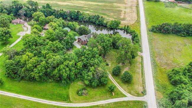 Overview of rural landscape with a tree filled landscape | Image 78