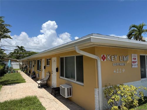 2-4229 Bougainvilla Dr, Lauderdale By The Sea, FL, 33308-5416 | Card Image
