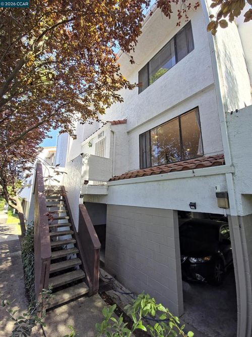1739 Dalessi Dr, Pinole, CA, 94564-2226 | Card Image