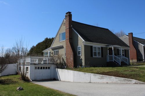 9 Harvard St, Rutland, VT, 05701-3632 | Card Image