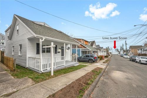 45 Arlington St, West Haven, CT, 06516-6402 | Card Image