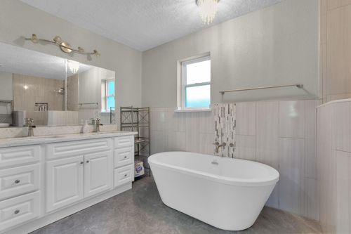 12202 Roandale Dr, Houston, TX, 77048-4052 | Card Image